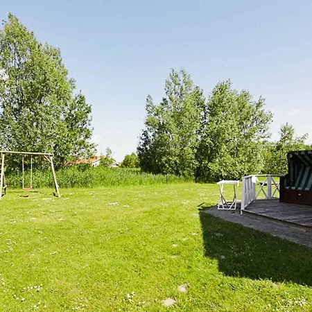 Three-bedroom Holiday In 24
