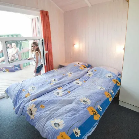 Three-bedroom Holiday In 24 Semesterbostad *
